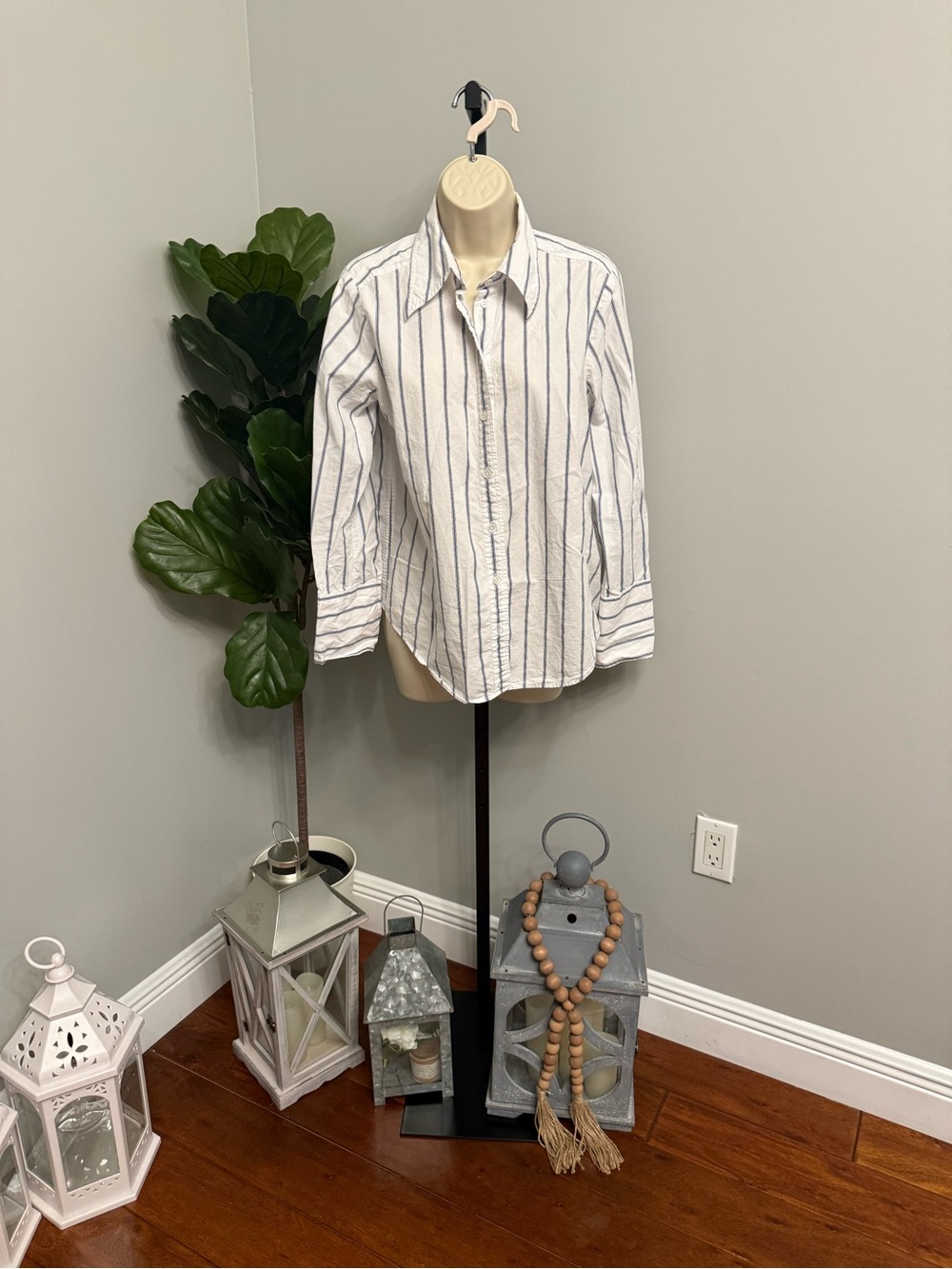 Banana Republic White Button-Down Shirt with Blue Stripes